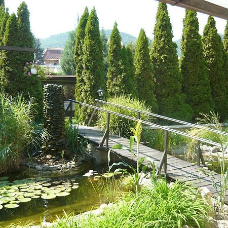 Agi Panzio Obuda Bed & Breakfast Budapest Exterior photo